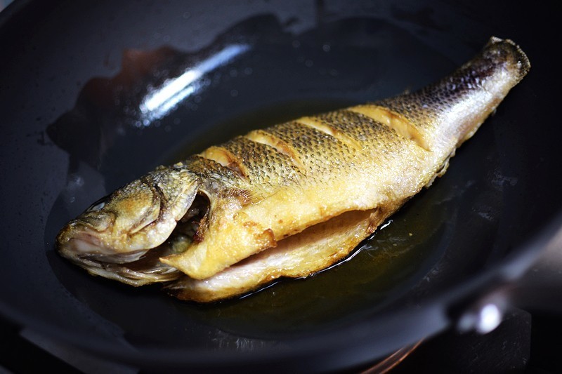 复刻千年传承的铁器 三禾窒氮轻铁锅