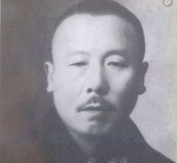 中将军长战场牺牲，临死前高呼“九个字”，日