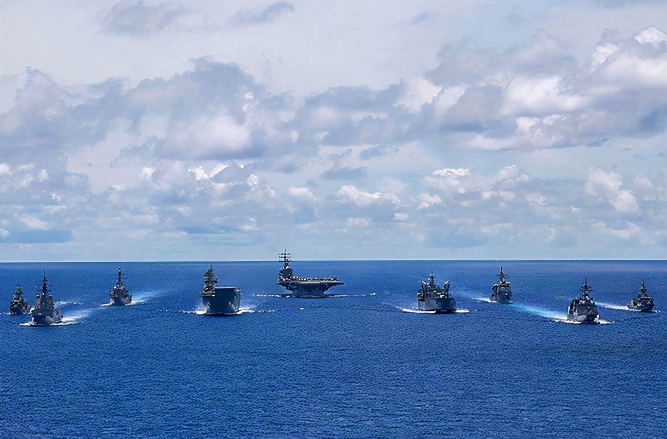 法国舰队闯入南海，距离中国领海最近只有370米，中国却比对待美国要客气？