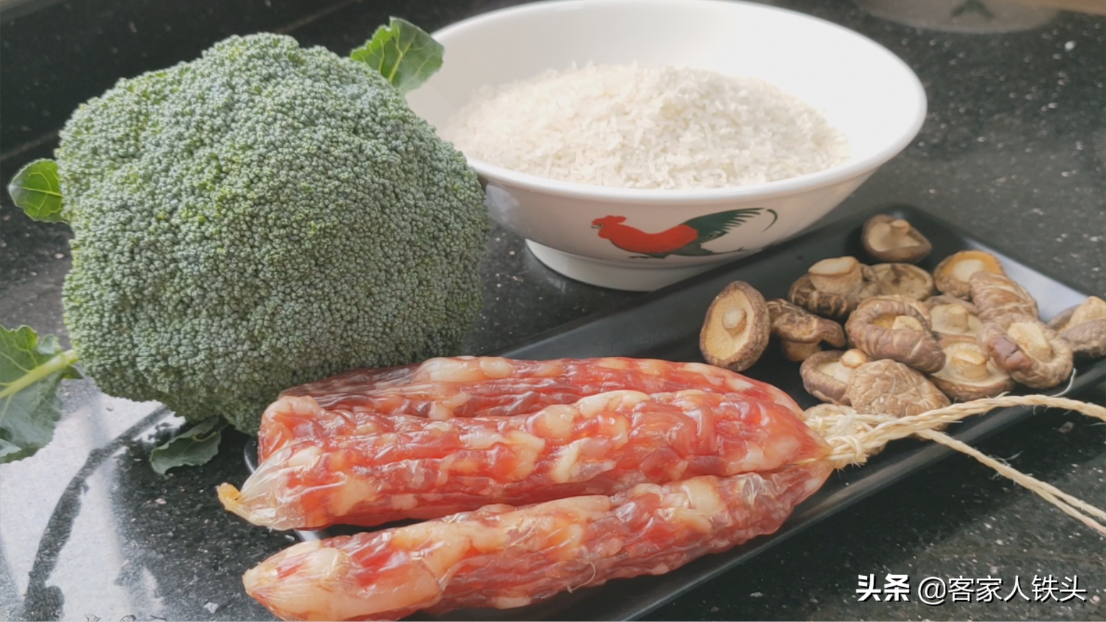天冷了，這鍋懶人飯我家一個月吃3次，營養又好吃，孩子連吃2碗