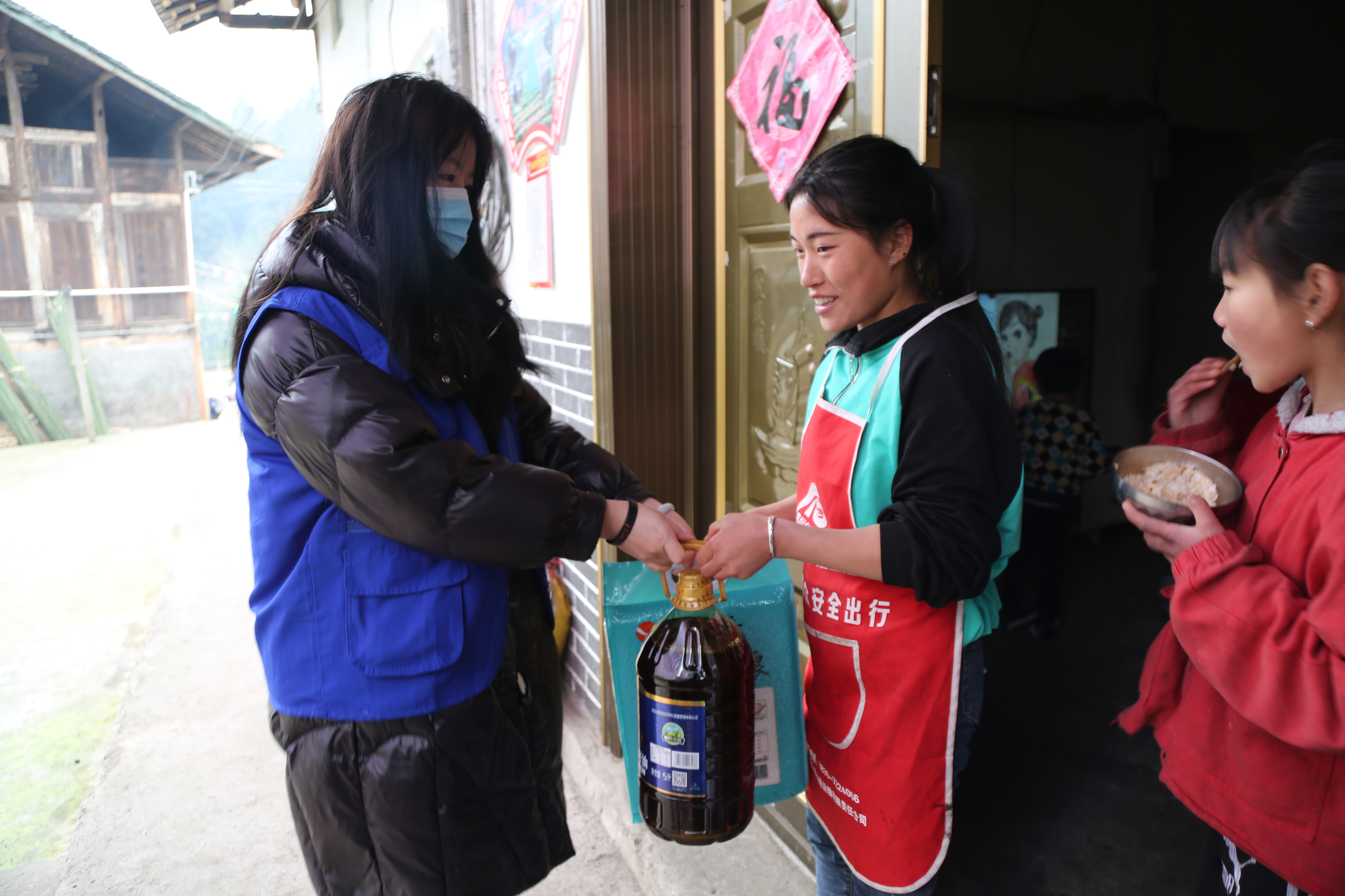 志愿助力，雅安市天全县住建局 “暖心＋抗疫”同步推进