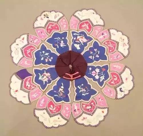 好看！中国古典服饰-云肩纹样图案之美