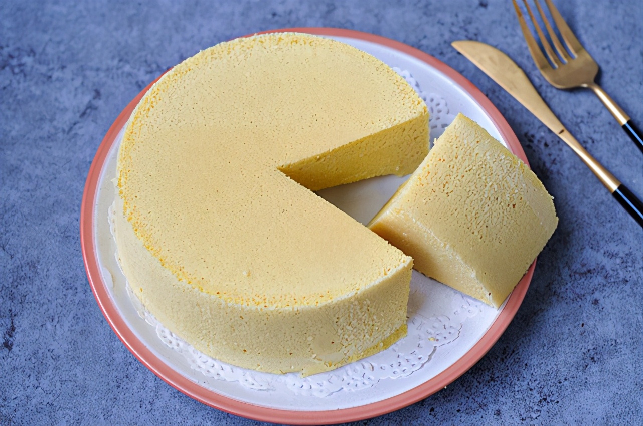 做蛋糕，我從不用麵粉，這樣做，隨意攪拌不起筋，好吃不長肉