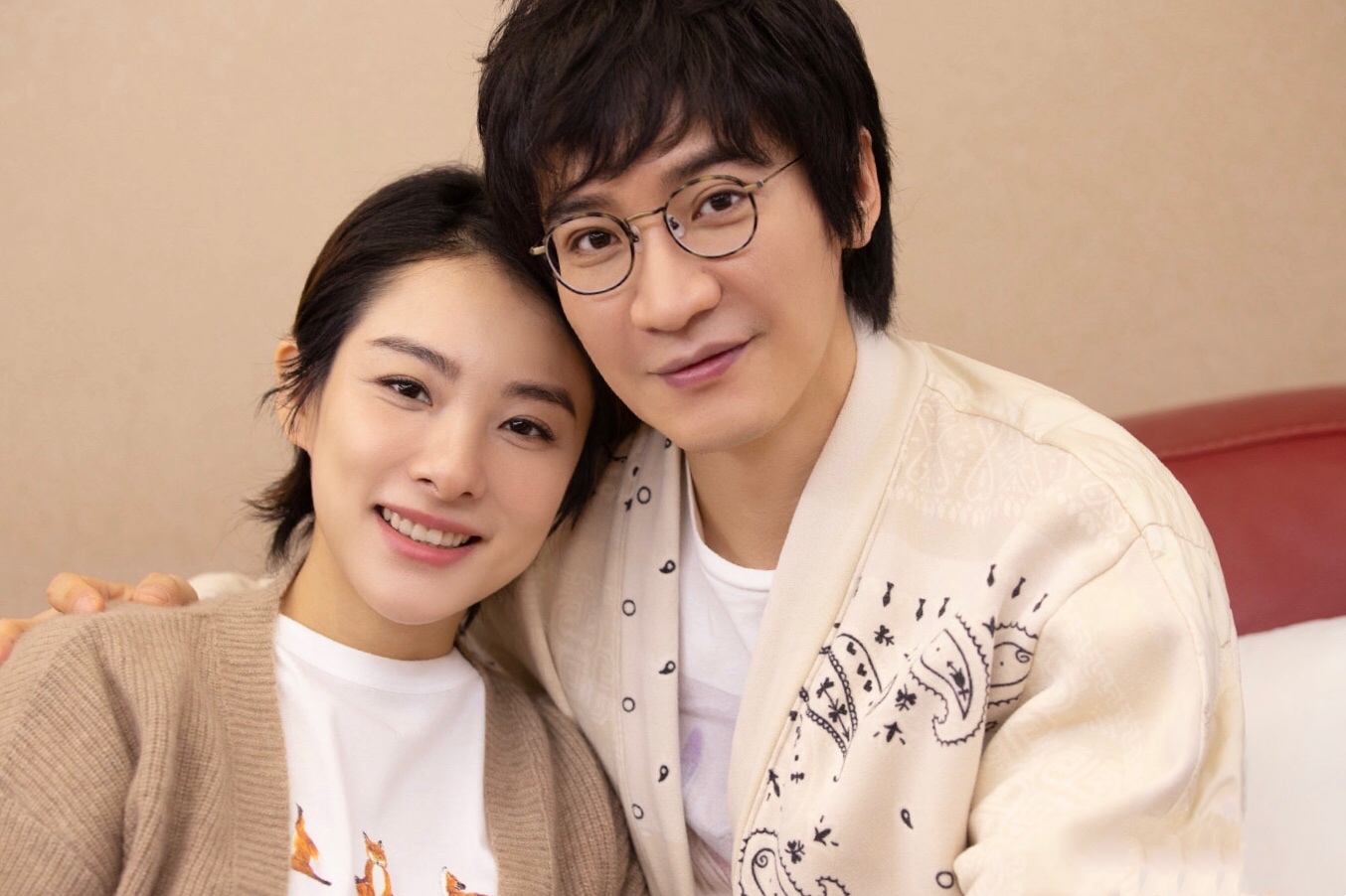 刘璇分享孕肚倒立照，冠军妈妈的自律让人自叹不如