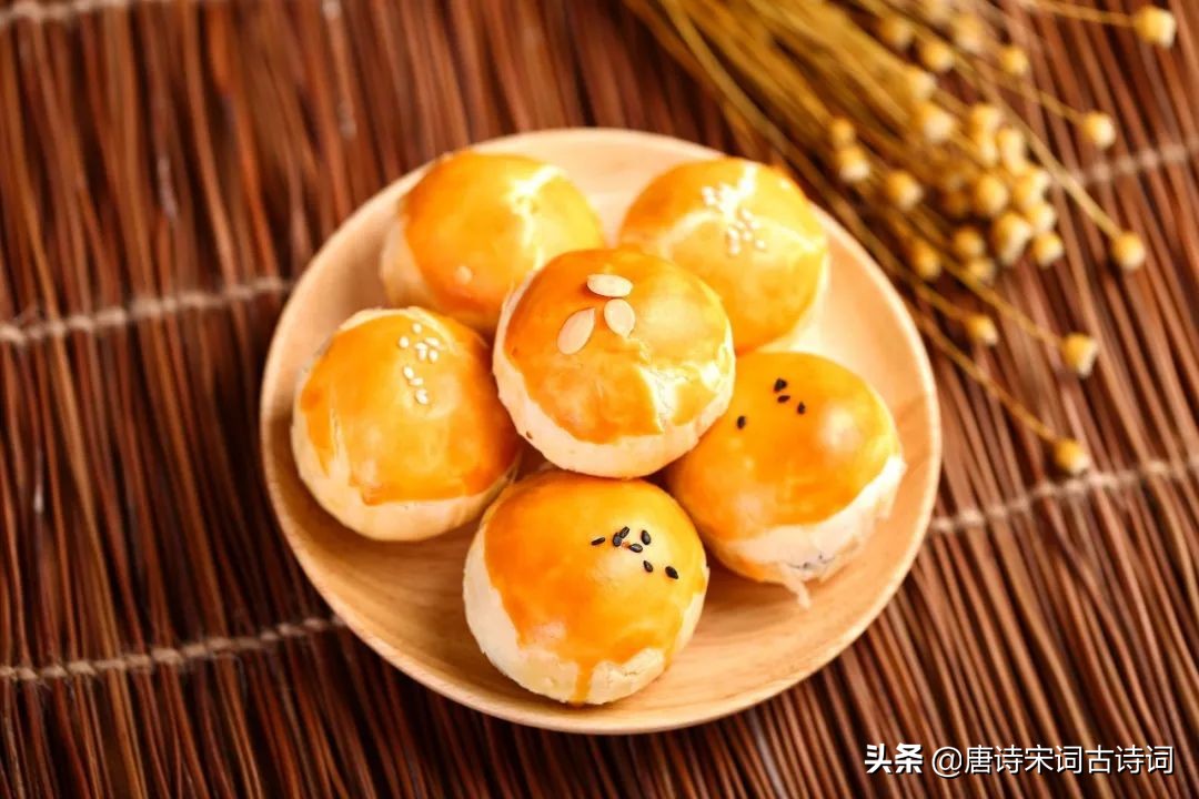 赞扬各地美食文章(赞扬各地美食文章怎么写)
