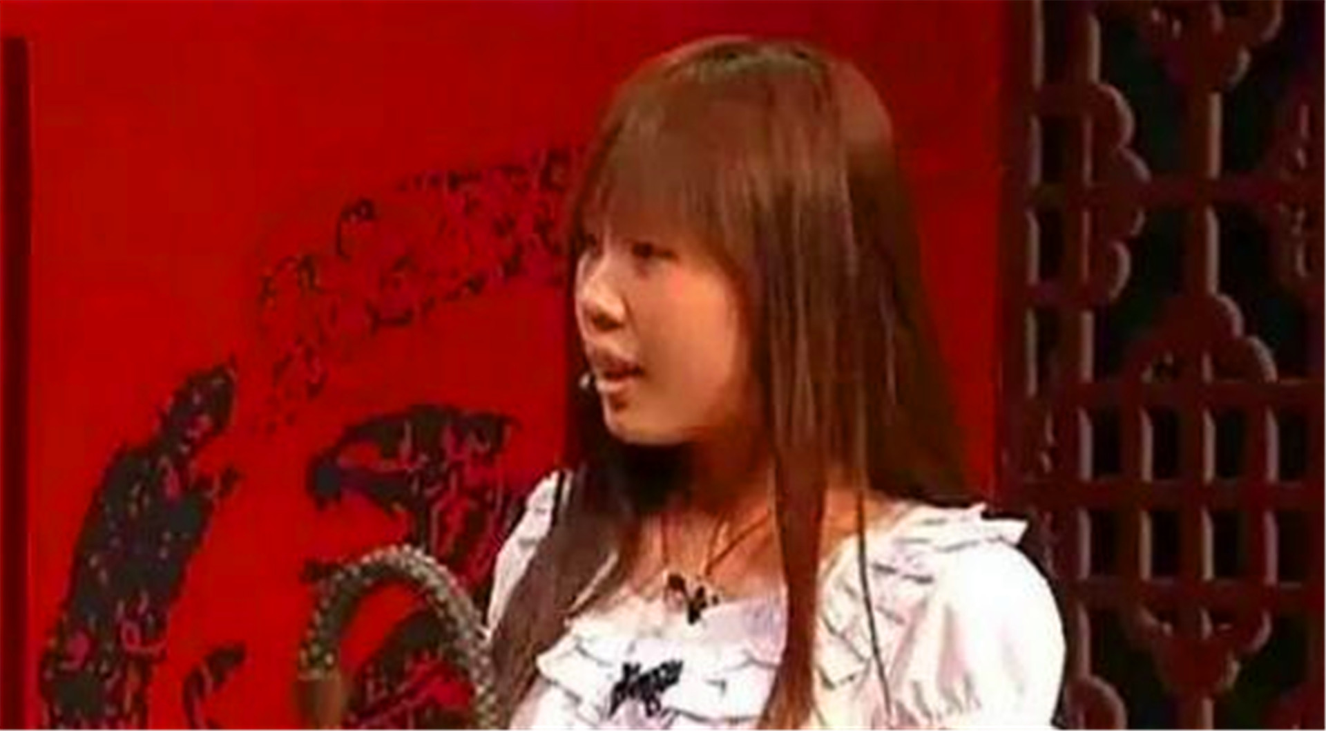 美女带成吉思汗的马鞭鉴宝，开口要500万，专家