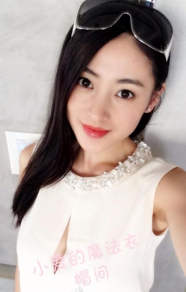 当红小花旧照，双下巴胖妞的逆袭太真实，卸妆