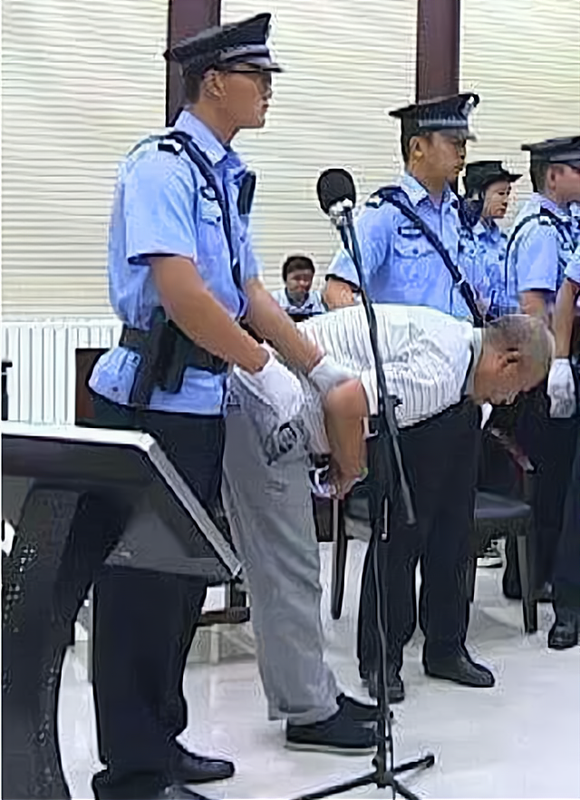 中国大案纪实：制造“白银连环杀人案”的凶手，杀害11人，妻子、邻居毫无察觉