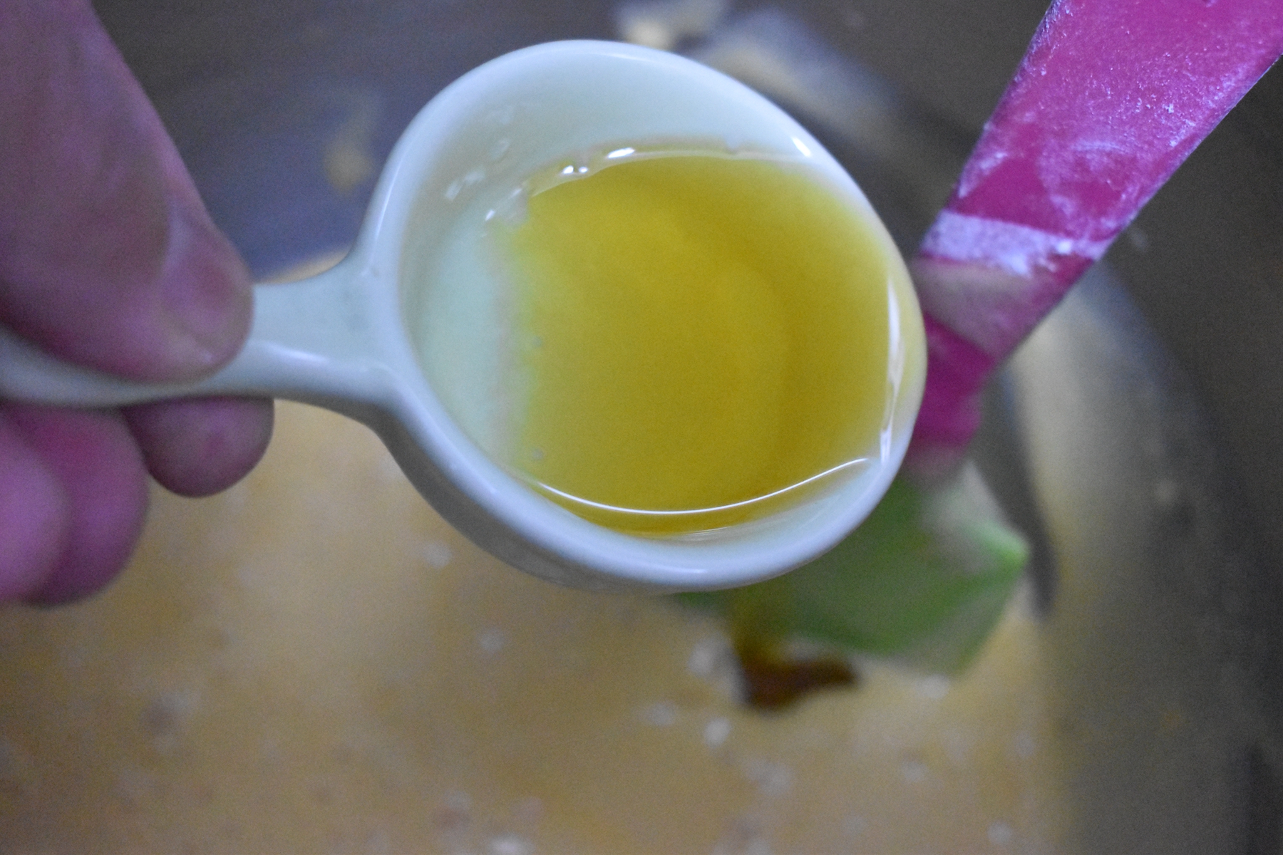 這蛋糕曾經風靡街頭，原來做法並不難，香甜細膩，再也不用買了