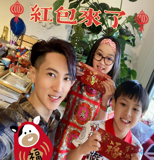 吴尊赤裸上身拍封面，秀八块腹肌青筋凸起，网友：流口水了