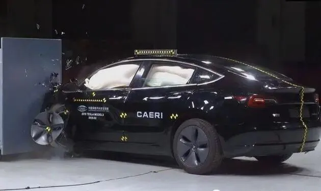 国产特斯拉Model 3完成中保研碰撞测试，预计本月