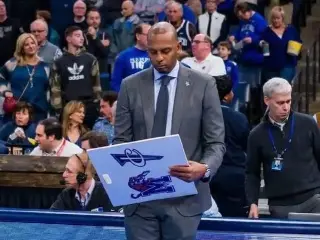 NBA纪实连载21：乔丹钦点的接班人，便士哈达威到底有多强