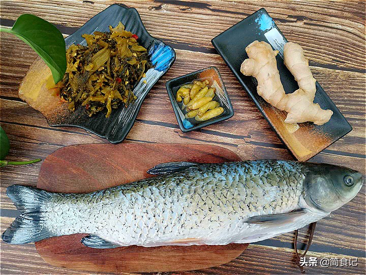 Make sauerkraut fish, the fish fillet will be broken after the pot?  Chef: One more step, the fish fillets won’t break for a long time and are more tender