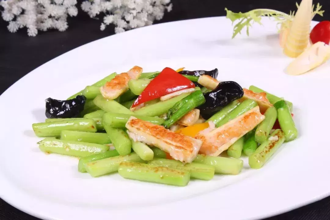 大厨教你做8道亲民粤菜,普通食材也能做出热销菜! 粤式菜谱 第1张 大厨教你做8道亲民粤菜,普通食材也能做出热销菜! 粤式菜谱 第1张