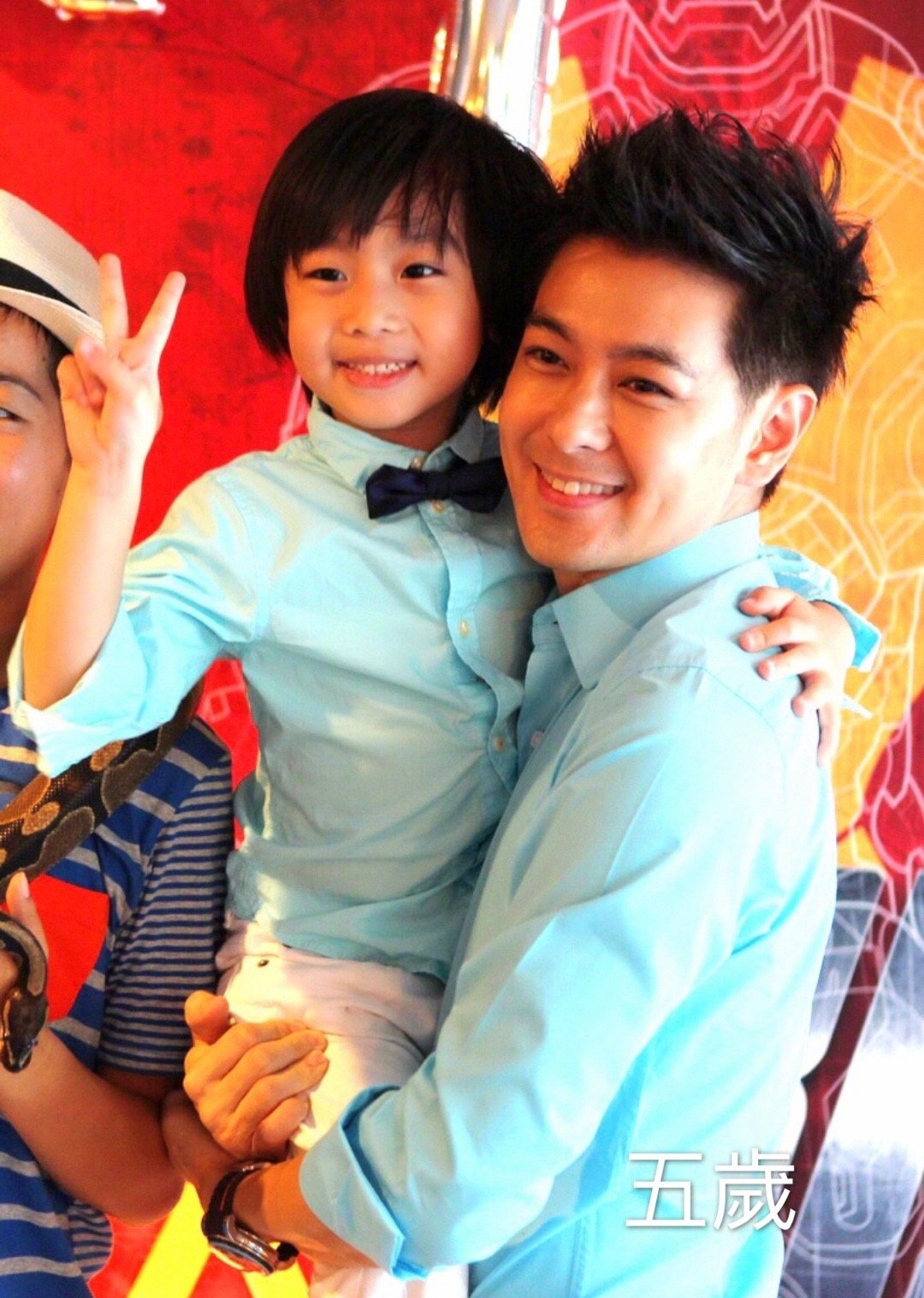 林志颖为12岁儿子庆生，Kimi身高直逼爸爸妈妈，父子同框像兄弟