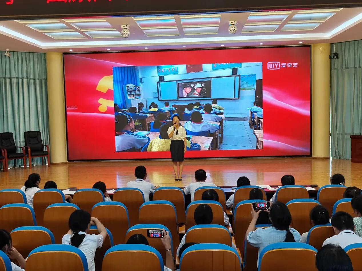 六枝特區(qū)第五小學(xué)怎么樣?舉行主題演講比賽(圖1) 六枝特區(qū)第五小學(xué)怎么樣?舉行主題演講比賽(圖1)