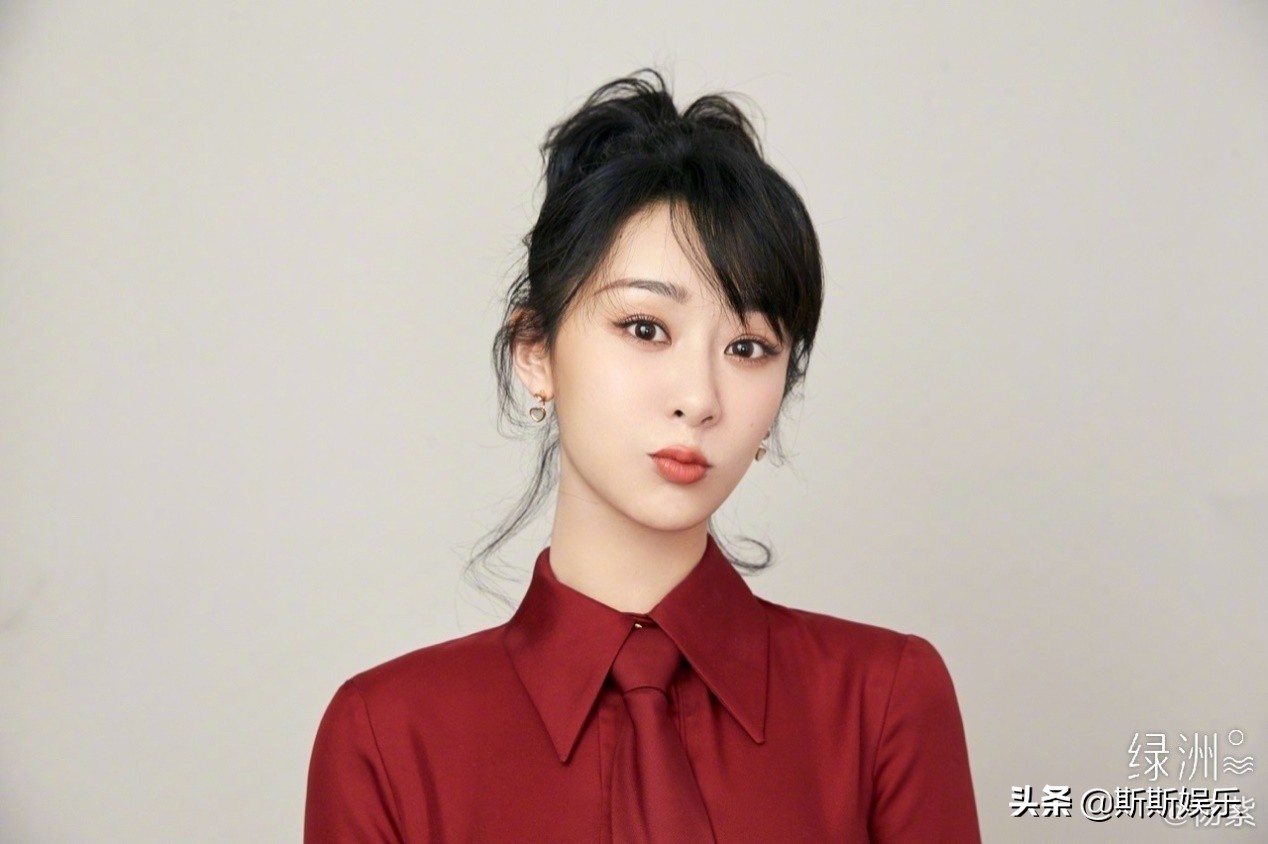 杨紫黑粉被罚10万，被告后却装病卖惨，法庭上哭