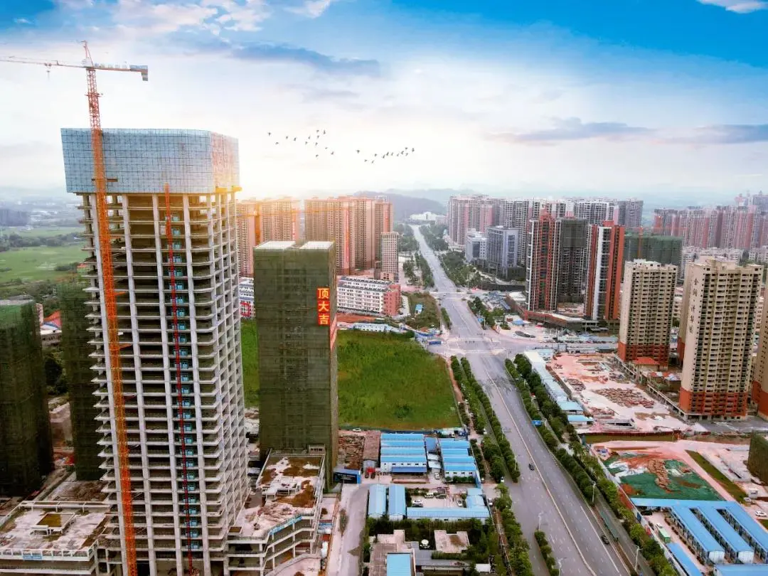 冠礼玉商！玉商中心171米超高5A甲级写字楼喜封金顶