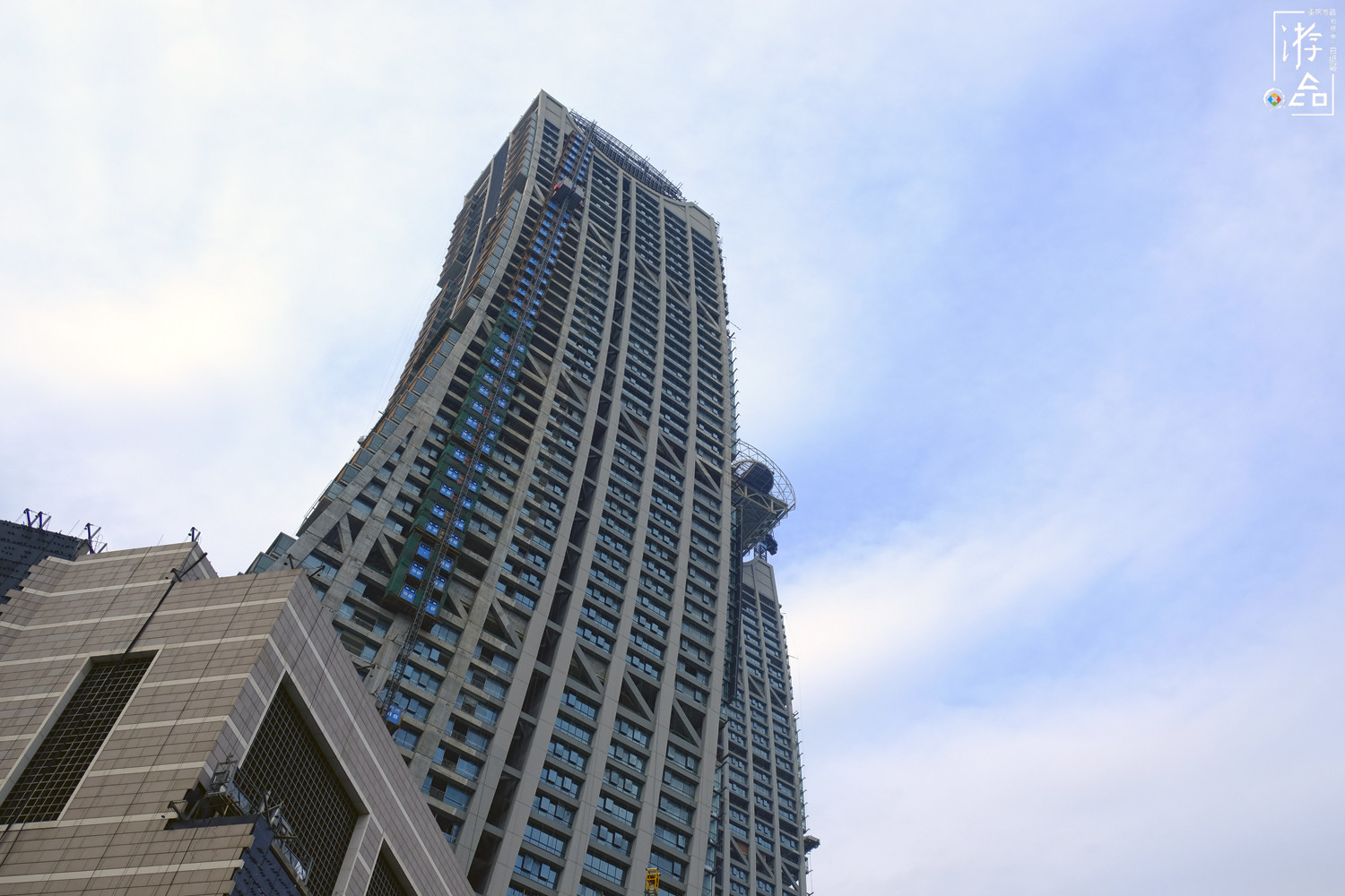 漫游山城：差点被改名的朝天门广场，是重庆人最后的坚守