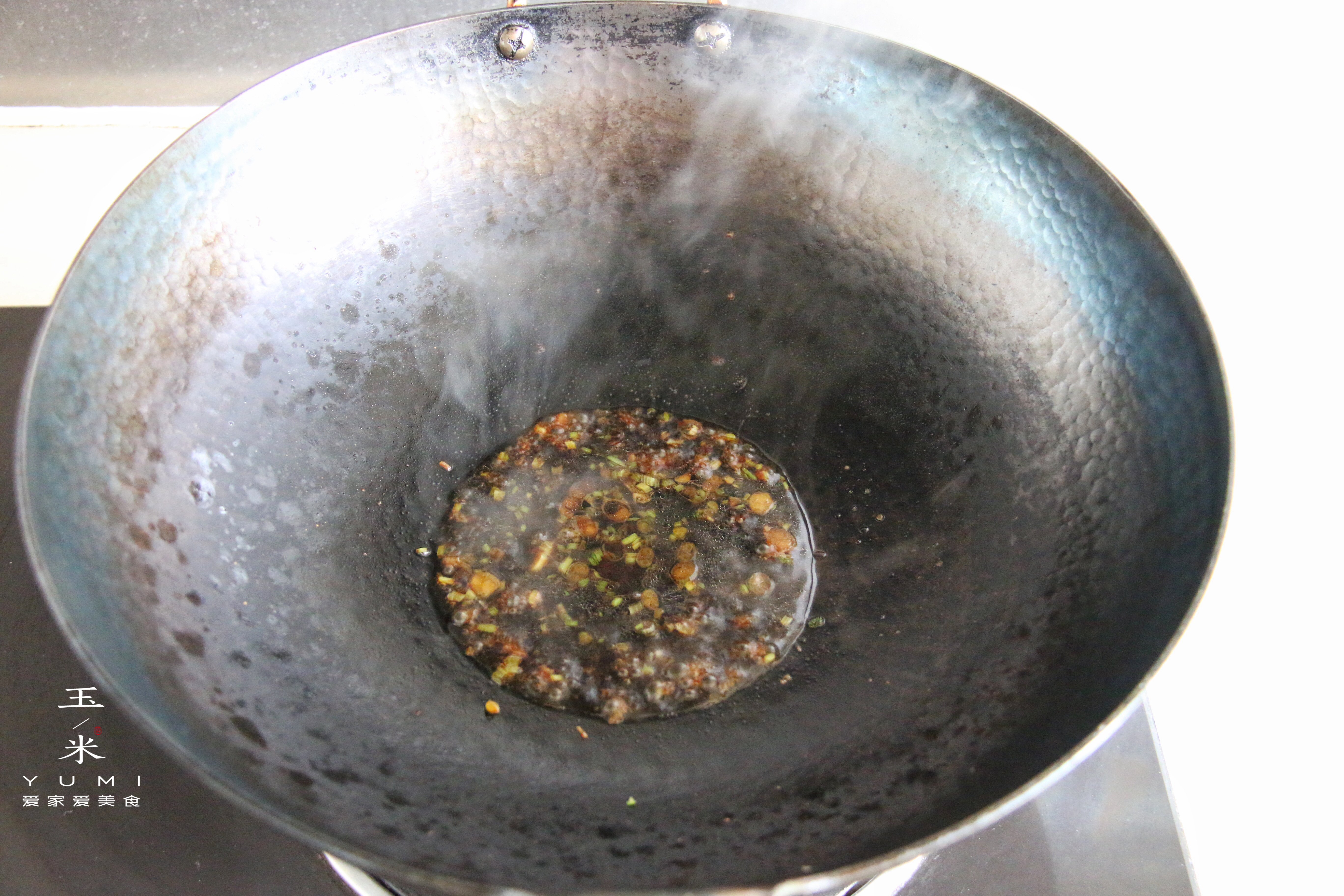 做煲仔饭大米要不要泡？10个人9个做错，难怪米饭硬还糊底