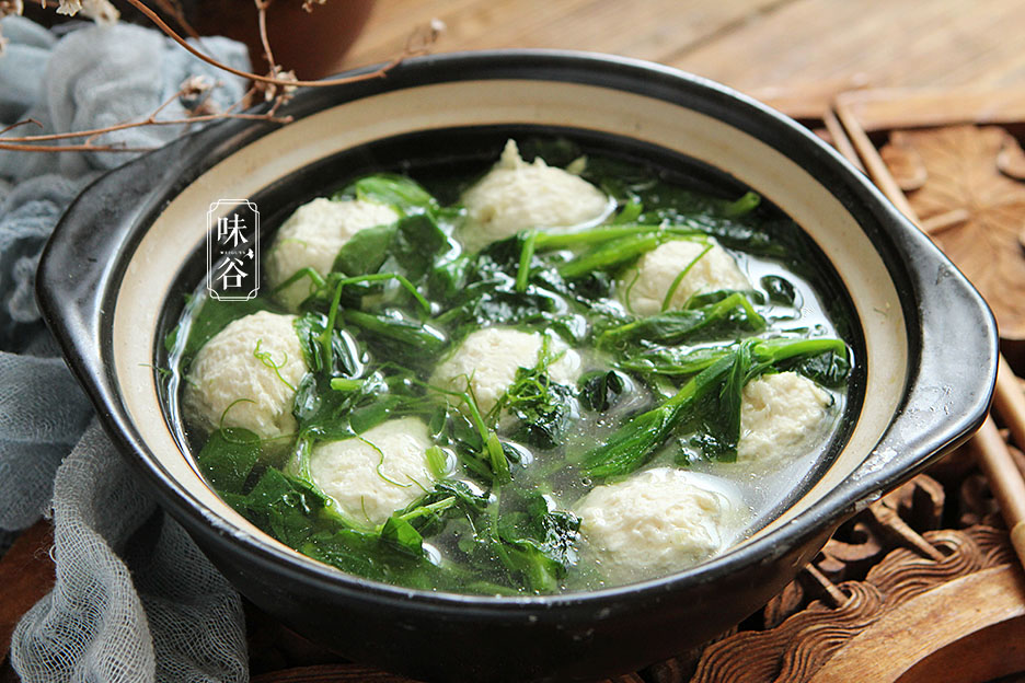 45歲阿姨輕斷食晚餐，是菜又是湯，低脂飽腹，網友：難怪吃不胖