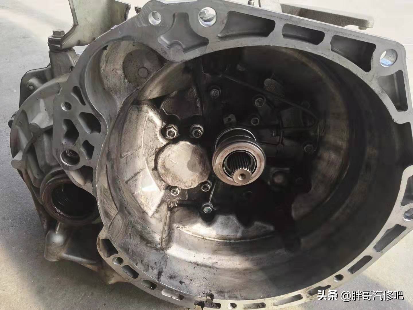 图片[5]_汉腾X7离合器分泵漏油维修步骤_5a汽车网