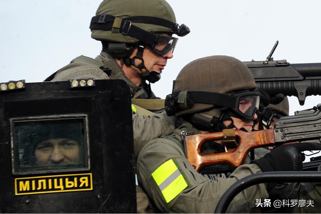 һ��˫�񣺰׶���˹����̫���ˣ��ϳ��������𣬻���ŷ���ڲ�����