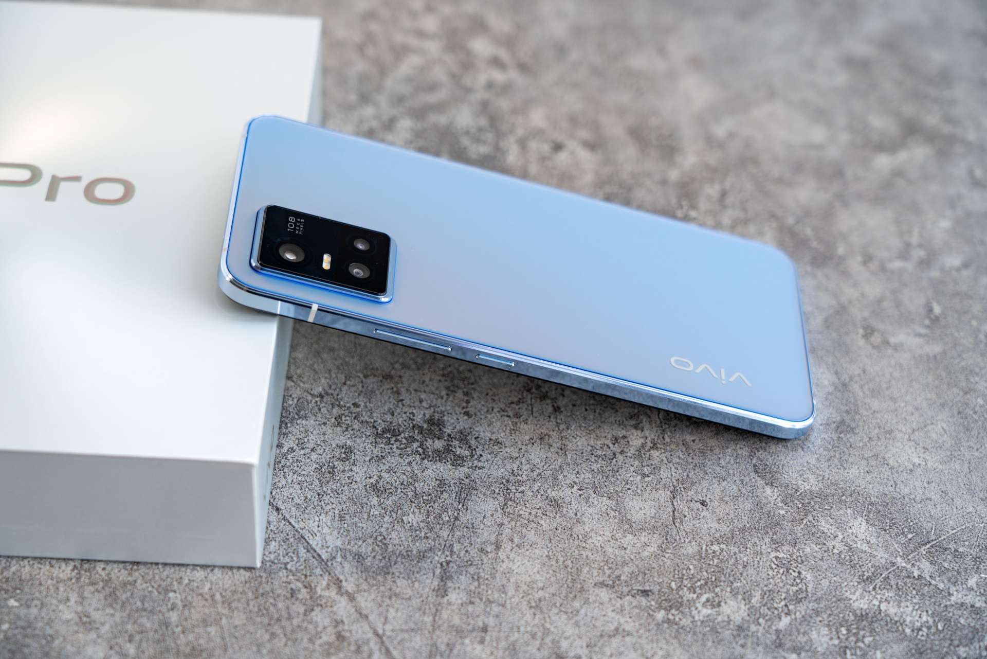 vivo S10 Pro的“品质感”不输苹果机？用图赏告诉