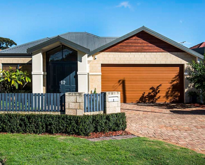 澳大利亚经济正步入近30年来首次衰退，中国人在