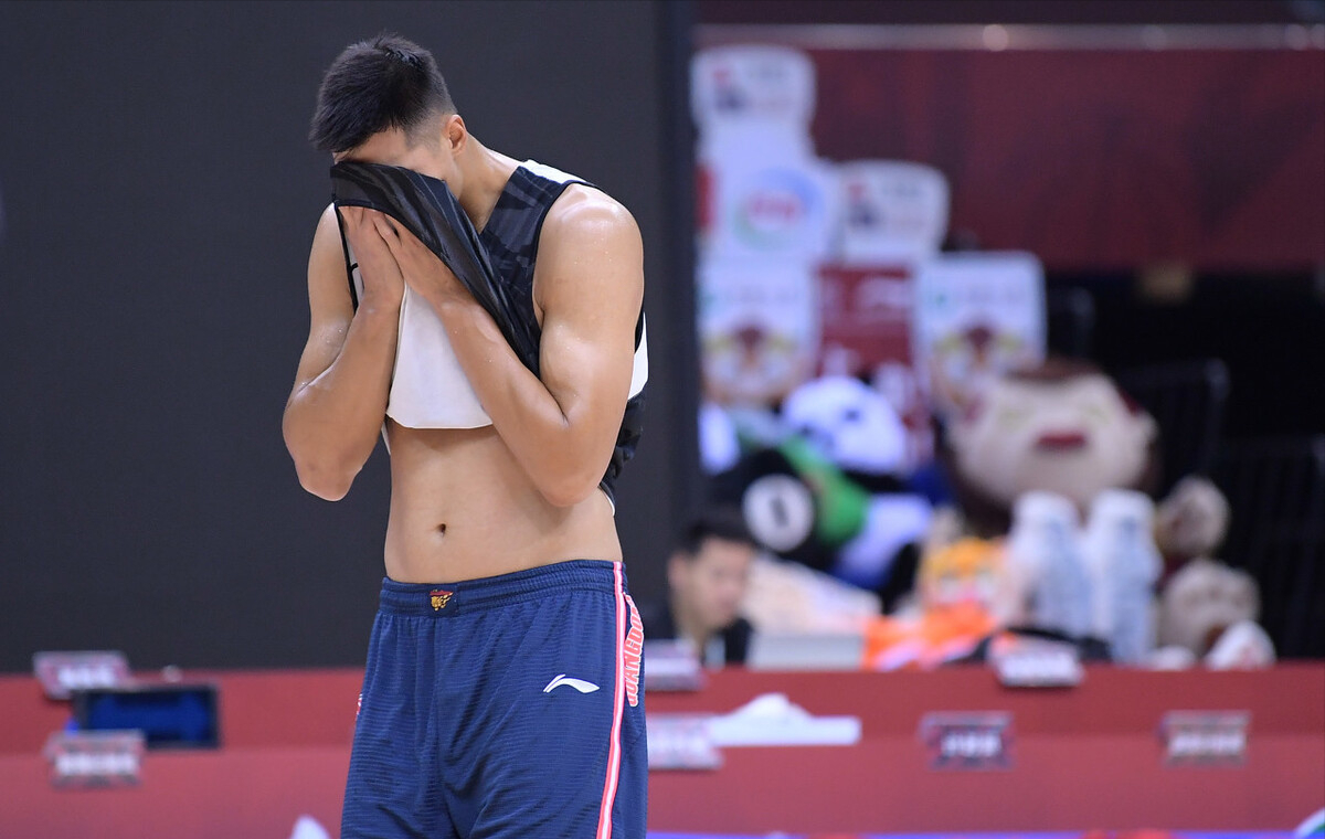 易建联伤情最新进展，朱芳雨没说真话，杜锋卫