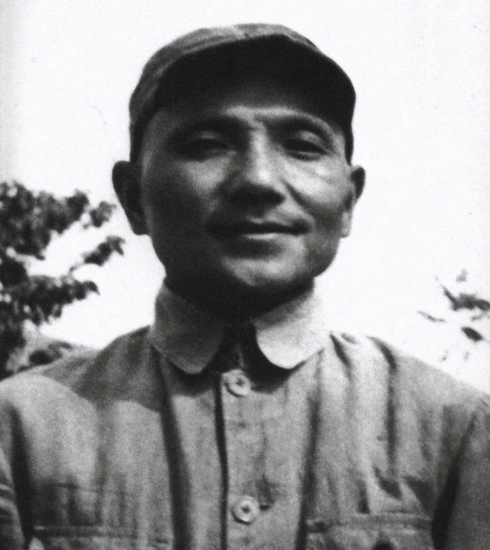 杜义德：击毙王近山战马，68岁坐镇西北，邓小平