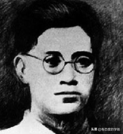紅軍這個(gè)軍，只存在了一個(gè)多月，因?yàn)橐粋€(gè)神棍，軍長和政委全犧牲