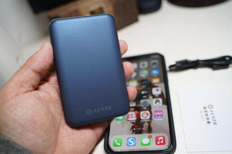 害怕iPhone12电量不足？AENZR充电外设一套解君愁