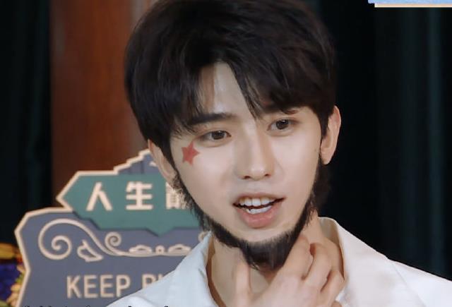 奔跑吧：蔡徐坤造型搞笑，成全场唯一落榜生，