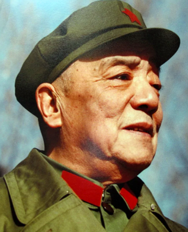 1987�꣬��ί����ϯ���õ�ר��ͣ���ڰ��裬���շ���Ǧ�ⱻ����