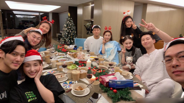 Do not wish to depart momently, why does Dou Xiao exceed lotus Christmas and friend to make an appointment to send right, male friend sends surprise gift