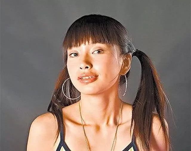 从"片酬8000万"到“无戏可拍”，离开黄晓明，baby真的啥也不是？