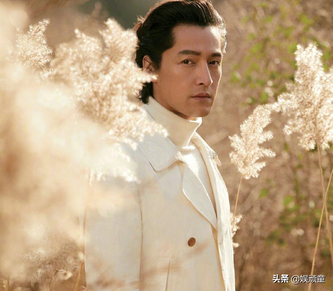 胡歌终于营业，不久之后将参加新节目，沈腾、