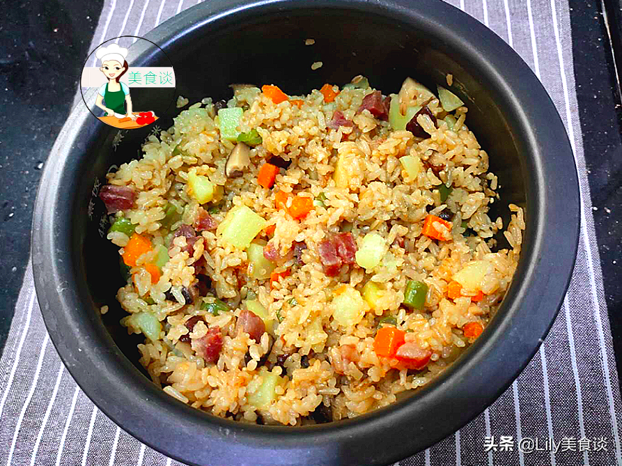 天冷了，我最爱做这美味，饭菜一锅出，营养美味，大人孩子都爱吃