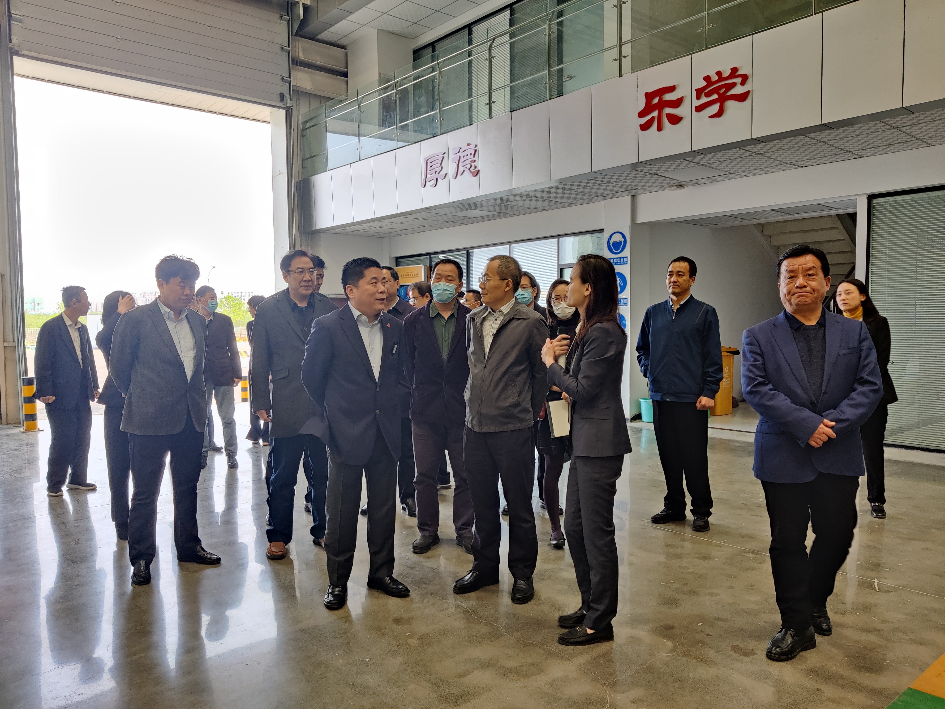 国家信访局河南省人社厅郑州市人社局到荥阳市虏克电梯有限公司调研