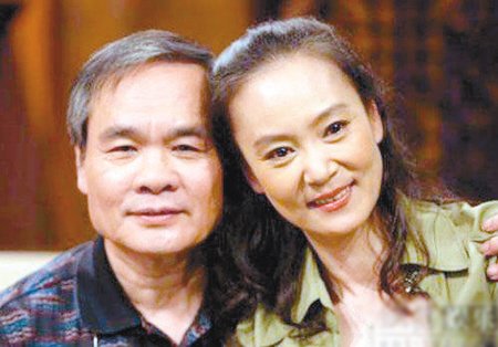 10年前丈夫意外坠楼去世，膝下无儿无女，如今刘雪华过得怎么样？
