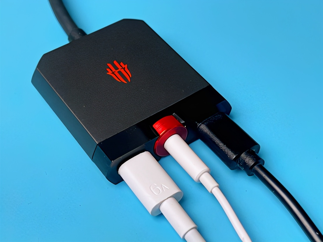 带你重回手游巅峰，手游的最佳拍档——红魔手游拓展坞