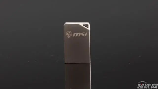 微星MEG Z490 GODLIKE主板评测：旗舰就该这样子