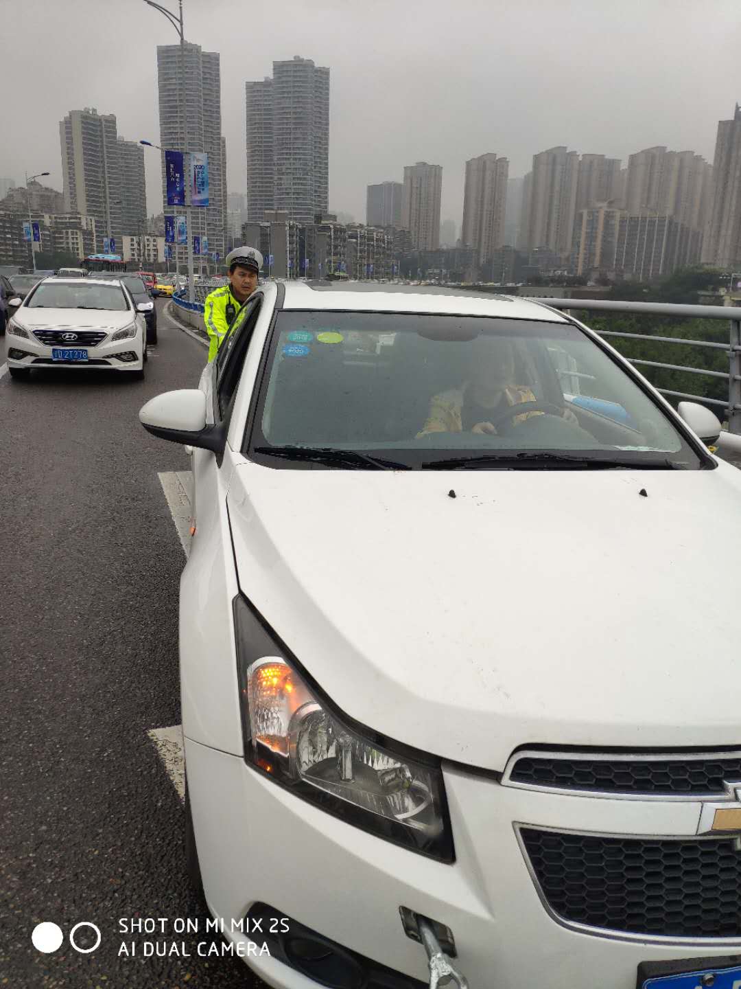 抛锚|定向车道上前车抛锚 后车应该怎么办？