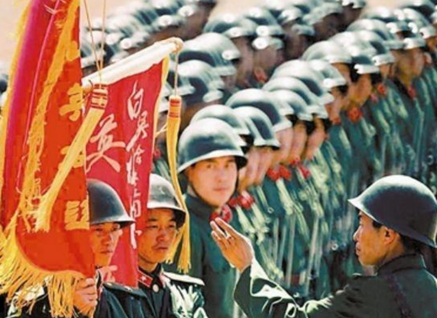 1985年百万裁军，很多部队领导不服，邓小平：头头不通调头头