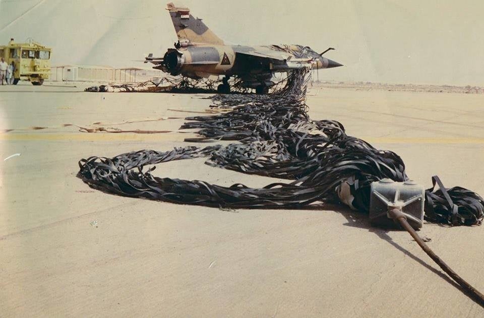 为何萨达姆宁可把战机埋藏沙漠，也不愿拿出来