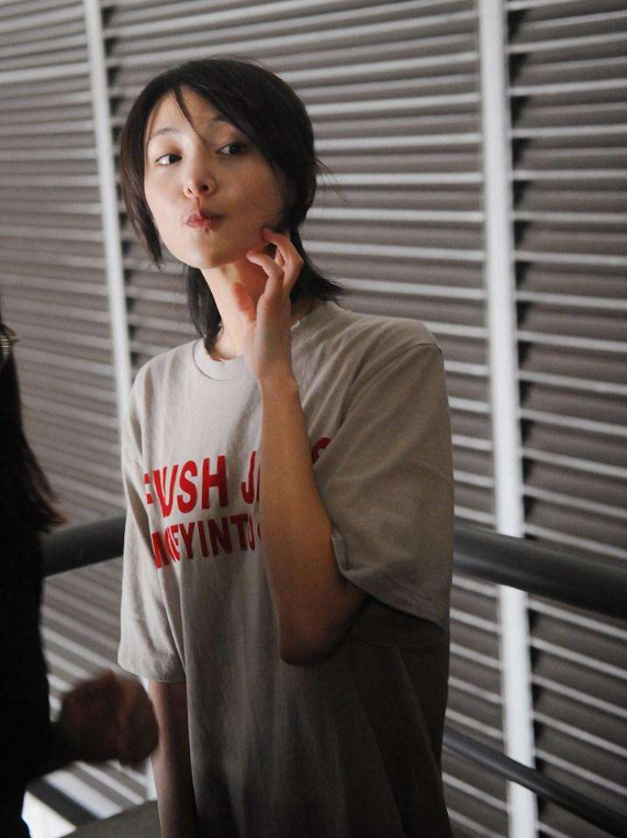 4位“纸片人”女星“瘦成鬼”，这些人为了瘦也