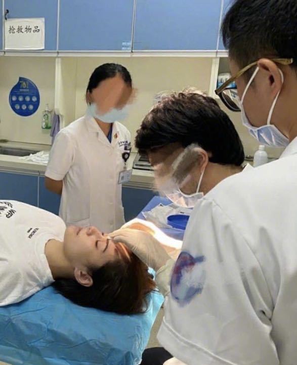 阿娇受伤过程及住院照曝光，老板杨受成正式回应：需要做二次手术
