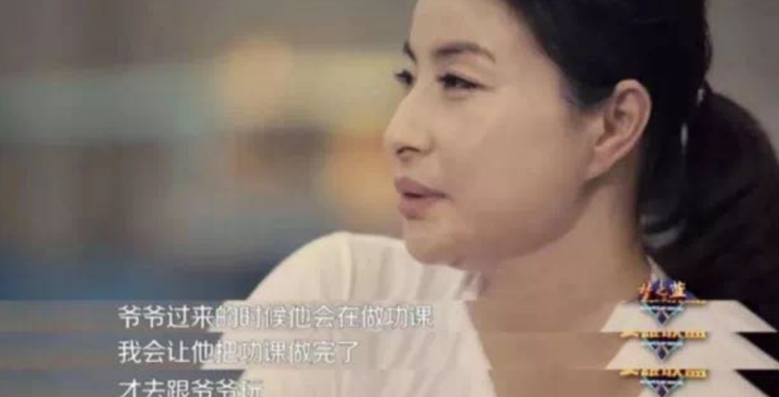 霍震霆给足尊重，霍启刚给足宠爱，为何郭晶晶还是搬出霍家老宅？