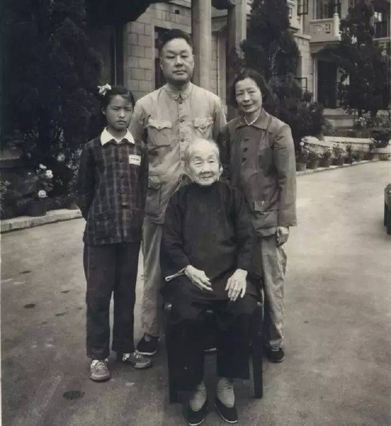 毛泽东大舅子杨开智，冒死力保毛岸英，欲调北京任职却被主席拒绝